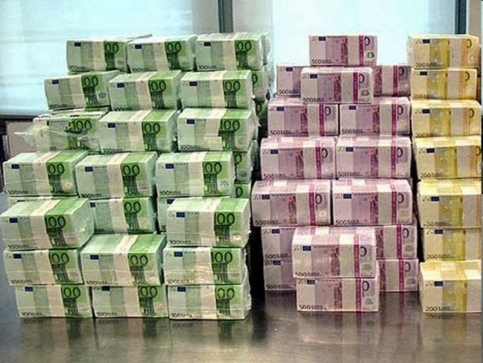 Κοροναϊός: Φιάσκο-ξεφιάσκο έκανε την Ελλάδα πλούσια,έφερε 70 δις,ετοιμάζεται φαγοπότι ,α λα ΒΙΠΕ και οι αριθμοί των θυμάτων διαψεύδουν ,όσους έσπερναν πανικό!…