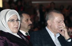 Kατάσκοποι του Ερντογάν και διώξεις για δήθεν ανθρωπιστές 4 Μη Κυβερνητικών Οργανώσεων στα νησιά μας!