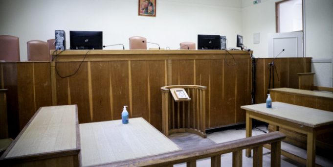 Αστήρικτη και έωλη (νομικά) απόφαση υπέρ του κατάπτυστου νόμου ασυλίας τραπεζιτών και κομμάτων!!!