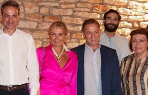 Η “αλεπότρυπα” της Ευρώπης,το μητσοτακέϊκο μπλοκ, τα βραβεία,ο “Καλλιτέχνης ( αθώος ντε…βιαστής-παιδεραστής) της χρονιάς Λιγνάδης”…Από το Μεταξουργείο στο Προεδρικό μια πηδηξιά δρόμος…