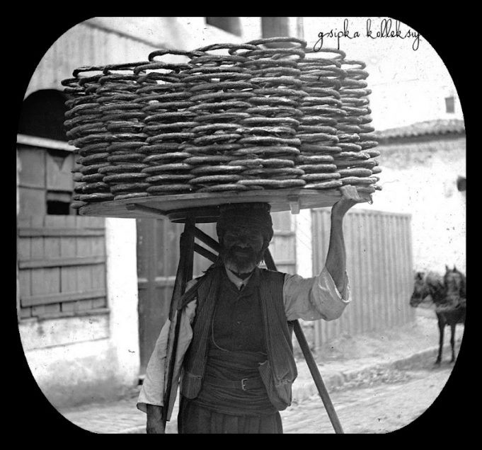 Το απίστευτο πρόστιμο σε κουλουρά στην εποχή των Μέγα-σκανδάλων και το δώρο …μυρίων στο Λατσέϊκο! Κατά “σύμπτωση” είναι μάρτυρας σε τεράστια σκάνδαλα του Υπουργείου Αμυνας…