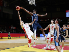 Ελλάδα και Γιάννης νίκησαν και πάνε για τελικούς!