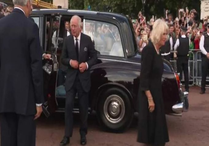 Η βασίλισσα Ελισάβετ,ο Κιμ Γιογκ Ουν,οι μαυροφορεμένες θρηνούσες της…ΕΡΤ και η ελληνική ταυτότητα στον επενδυτή φίλο των Ερντογάν-Πούτιν…