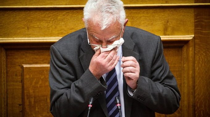 Kυριάκοοοο δεκάδες ή εκατοντάδες χιλιάδες ευρώ πήρε ο Αντιπρόεδρός σου Παν.Πικραμμένος απο την επιδιαιτησία μεταξύ ΟΣΕ και Μπομπολαίων και δικαίωσε τους εργολάβους;