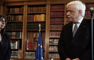 Εκεί που κρεμούσε ο Παυλόπουλος τ’ άρματα,κρεμάει ο Κυριάκος και η Σακελλαροπούλου τα …νταούλια και τα κλειδιά από τη ΓΕΚ ΤΕΡΝΑ των δισεκατομμυρίων!