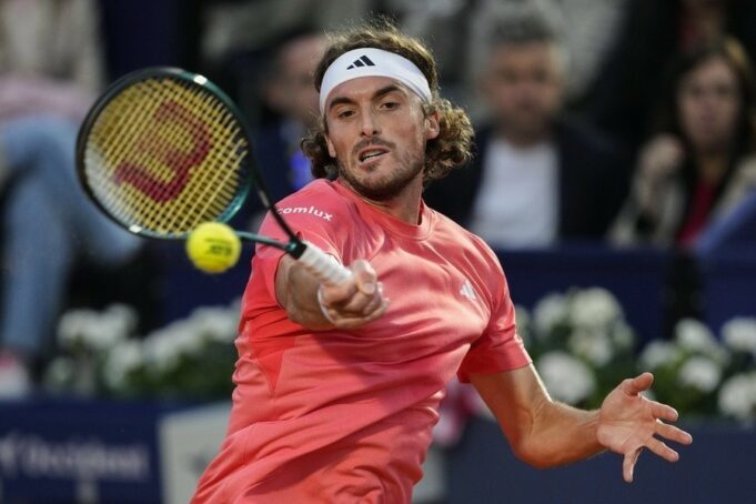 Θρίλερ με νικητή τον Τσιτσιπά στη Βαρκελώνη!