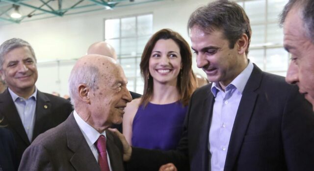 Σημίτης-Κυριάκος: Απίστευτες και ολόϊδιες συκοφαντίες για στενούς συνεργάτες τους, για διορισμούς απατεώνων, για εικονικά και πλαστά, για τιμωρίες ελεγκτών-καθαριστριών…