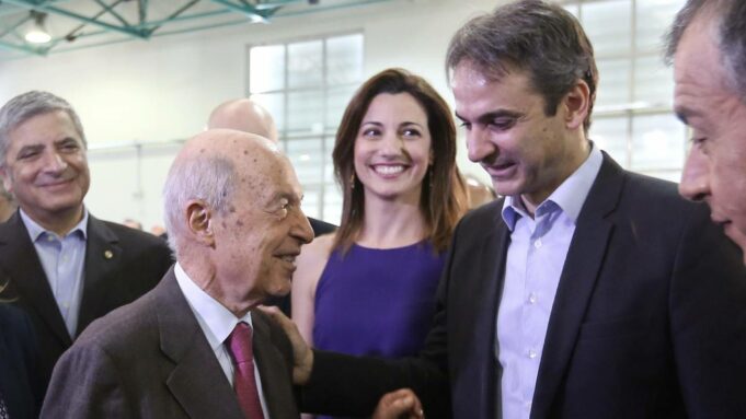 Σημίτης-Κυριάκος: Απίστευτες και ολόϊδιες συκοφαντίες για στενούς συνεργάτες τους, για διορισμούς απατεώνων, για εικονικά και πλαστά, για τιμωρίες ελεγκτών-καθαριστριών…