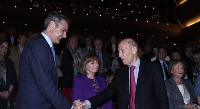 Κυριάκο τρίψε τους στη μούρη τη σύμβαση για το “διαβαλομηχάνημα” Predator των υποκλοπών, γιατί αφήνουν φρικτά υπονοούμενα!