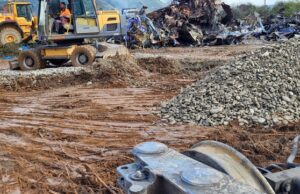 Ιδού το μπάζωμα στα Τέμπη! Τα 57 θύματα θα μοιραστούν ως “αποζημίωση” τις εισπράξεις απο τα πρόστιμα ενός μηνός για παραβίαση σηματοδότη έξω απο την ΕΡΤ!..